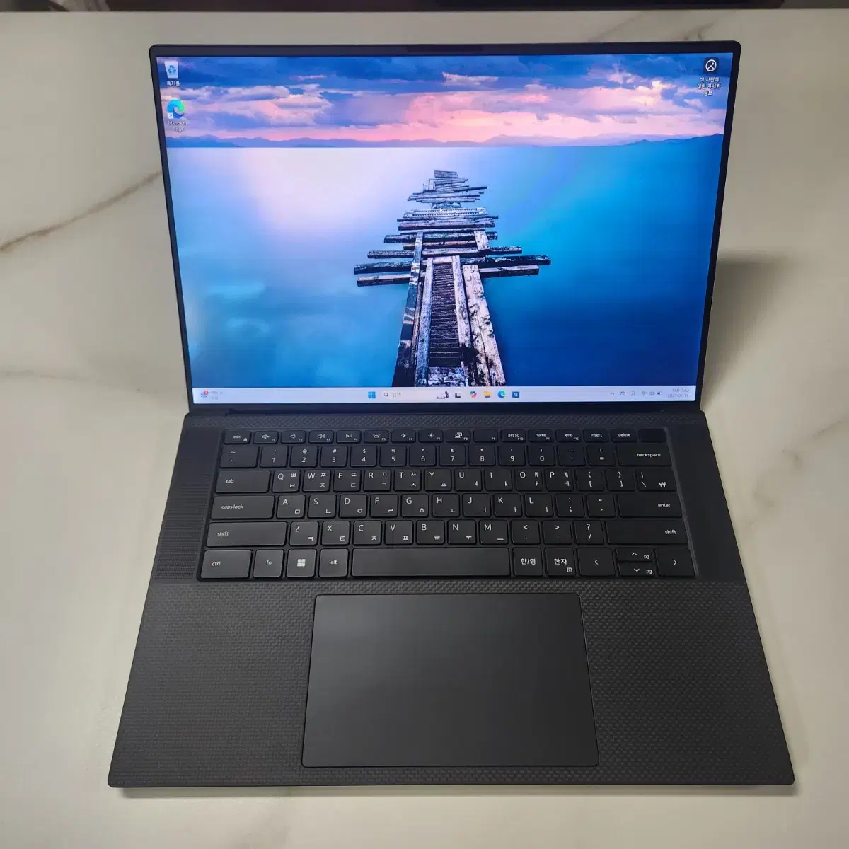 Dell XPS 15 9500 신품급 팝니다